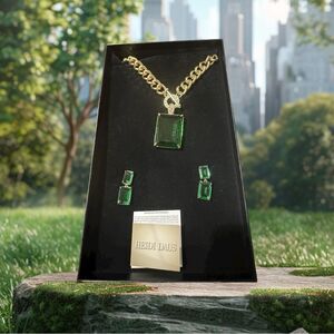 Heidi Daus HOT ROCKS Gold Necklace with Green Pendant Set